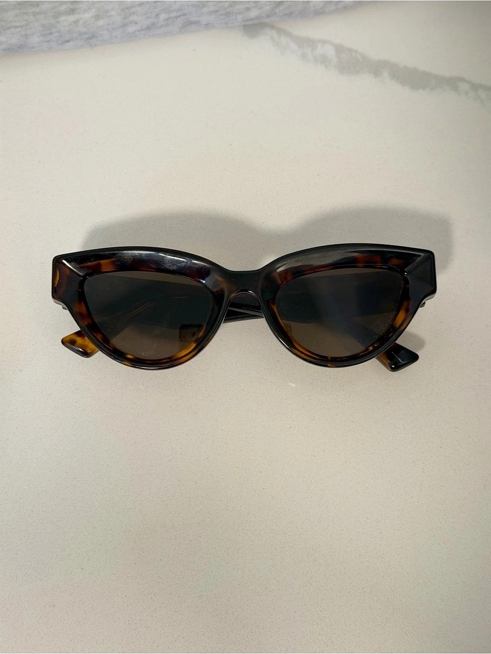 Bottega Veneta BV1447S Cat-Eye Sunglasses in Brown & Black